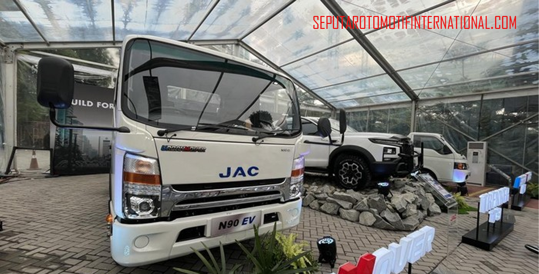Tiga Mobil